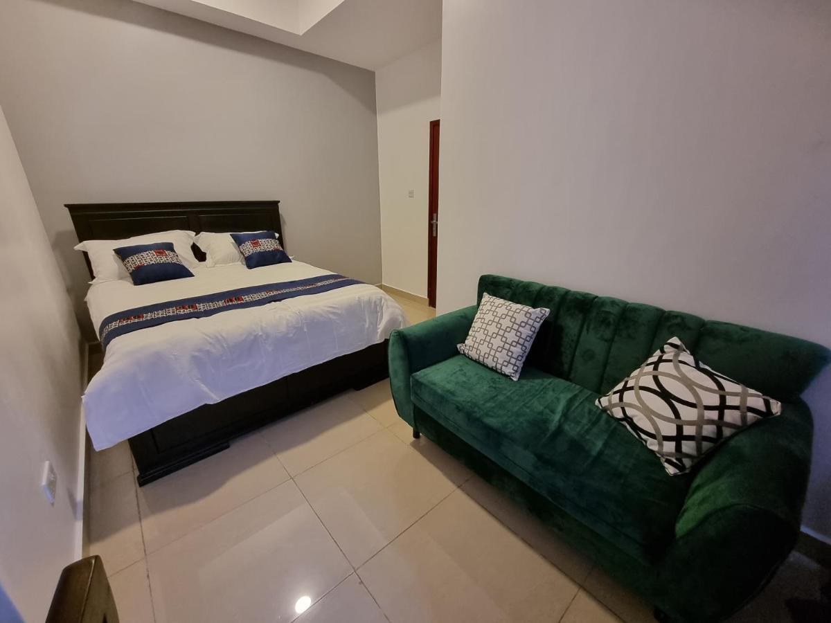 Eika Suites At Acacia Kampala Exterior foto