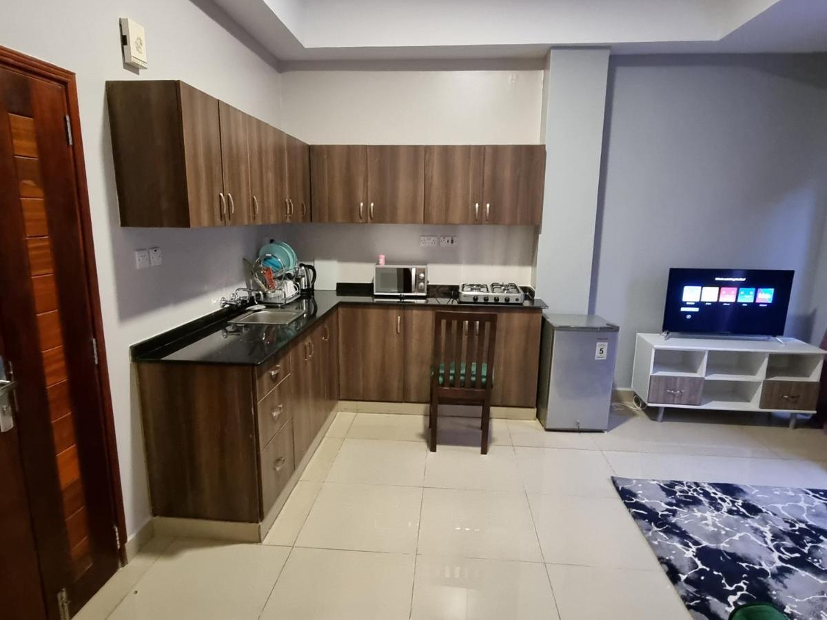 Eika Suites At Acacia Kampala Exterior foto
